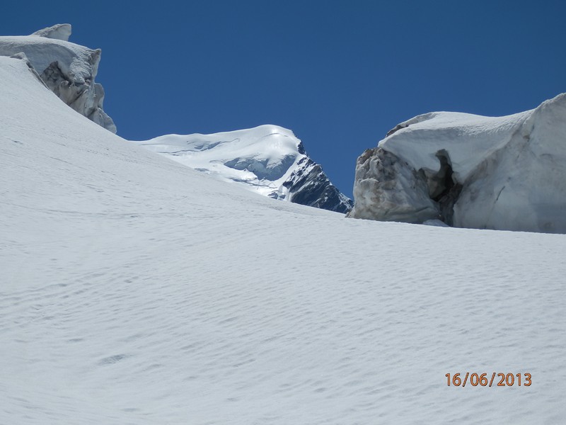 #48 L L'Aiguille du Goûter : entre 2 séracs