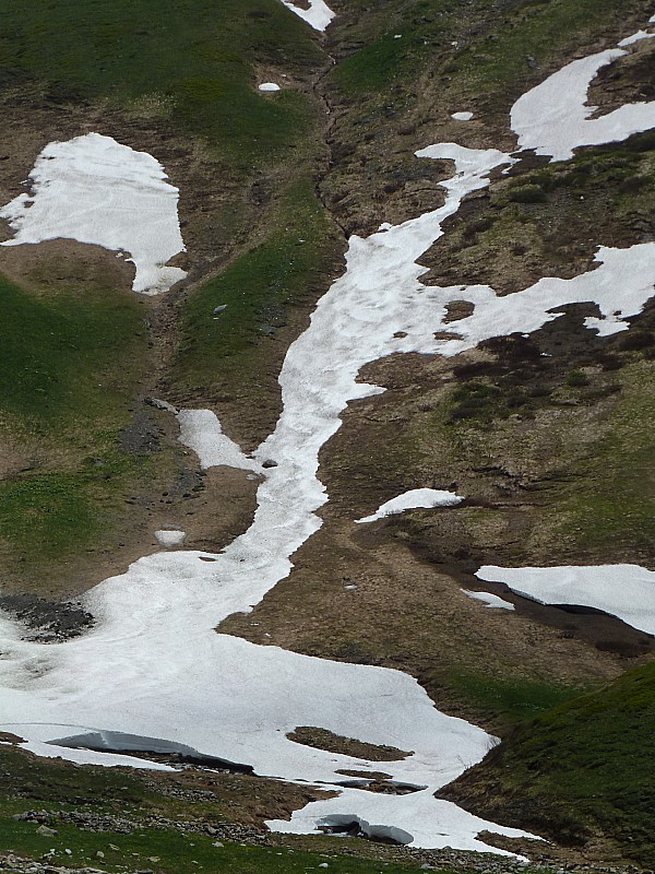 Fond du vallon : Peut être les derniers virages de la saison