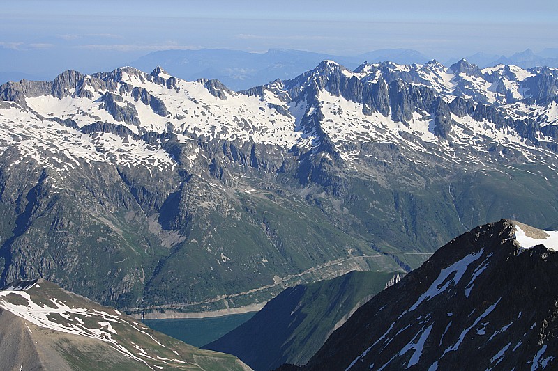 #5 Marmotte : samedi 6 juillet, 9:45, du sommet on distingue sur la route du col du Glandon David dans la roue de Jean-Michel, Horacio devant, et Fabrice ? où est Fabrice ? Salutations skiantes à vous 4 ! Marmotte : samedi 6 juillet, 9:45, du sommet on distingue sur la route du col du Glandon David dans la roue de Jean-Michel, Horacio devant, et Fabrice ? où est Fabrice ? Salutations skiantes à vous 4 !