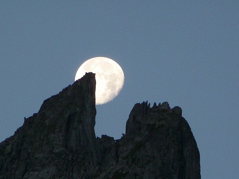 #7 La lune : Pour la poésie ... La lune : Pour la poésie ...