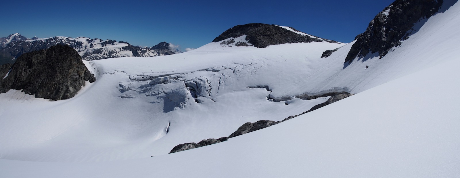 Dôme de Polset : Défendu par une zone bien crevassée.