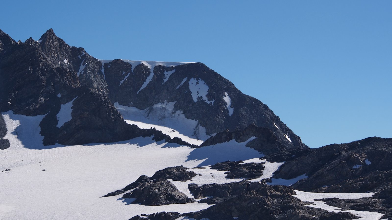 Du col Pierre Lory : La face SO de Polset bien sèche.