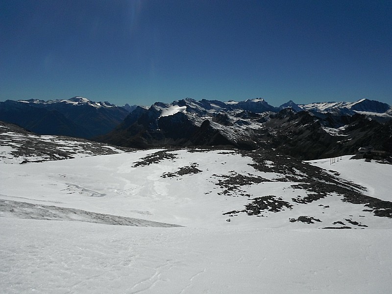 #3 La vue depuis le glacier : On vit qu La vue depuis le glacier : On vit qu'il y a un peu de glace qui ressort
