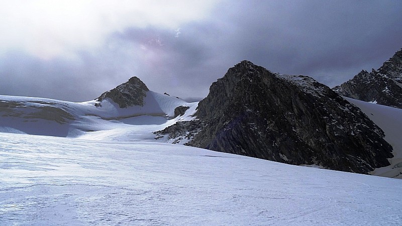 Glacier de Gébroulaz : on s'est arrêté là pour repeauter