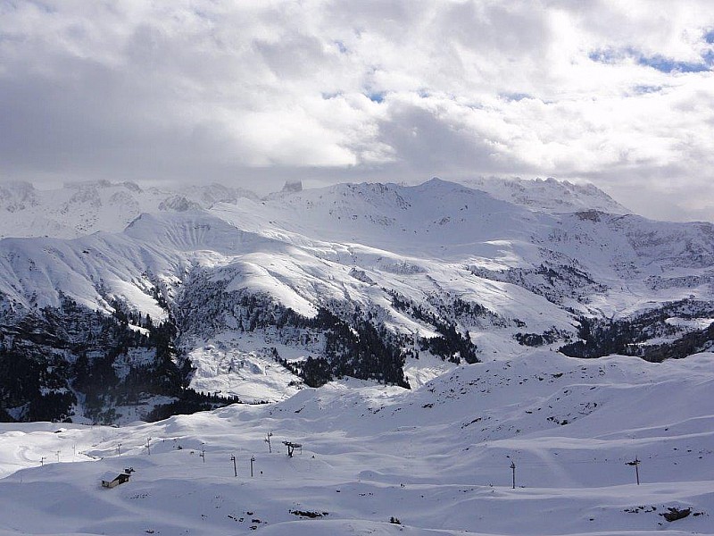 Vu vers la Pierre : La Pierra Menta au fond!