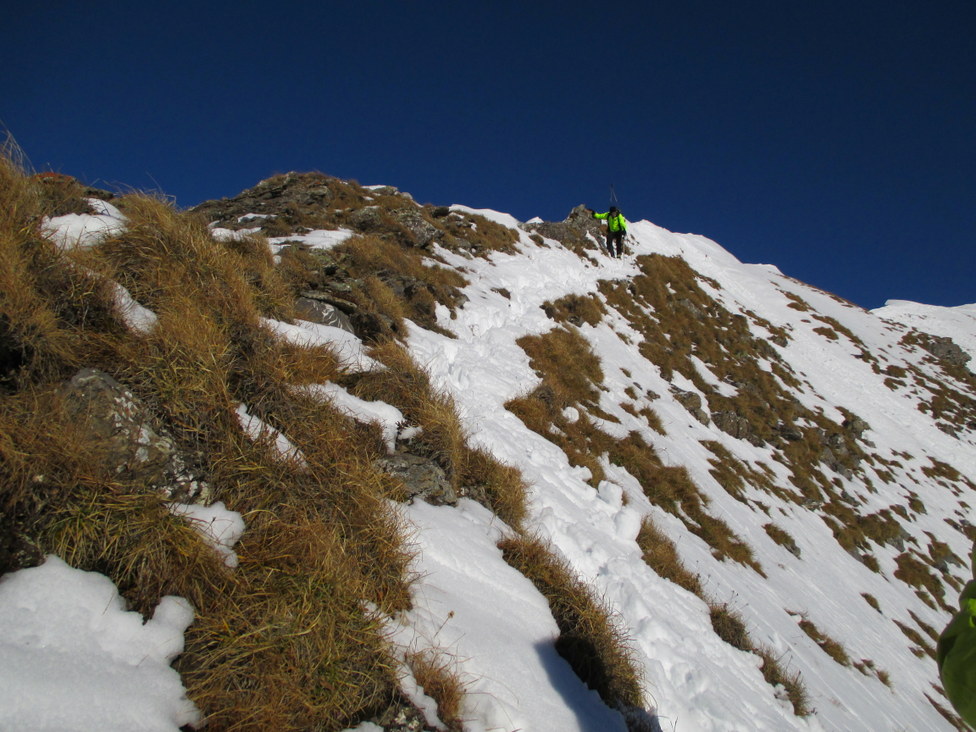 Hauts-Forts : skis sur le sac, choix sûr de Guillaume! ;o)