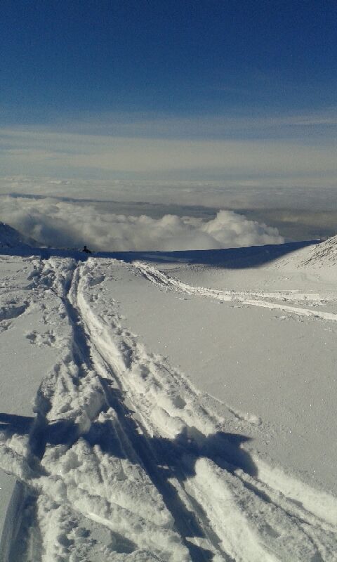 #1 Col du Pouta : De la bonne poudre au dessus des nuages Col du Pouta : De la bonne poudre au dessus des nuages