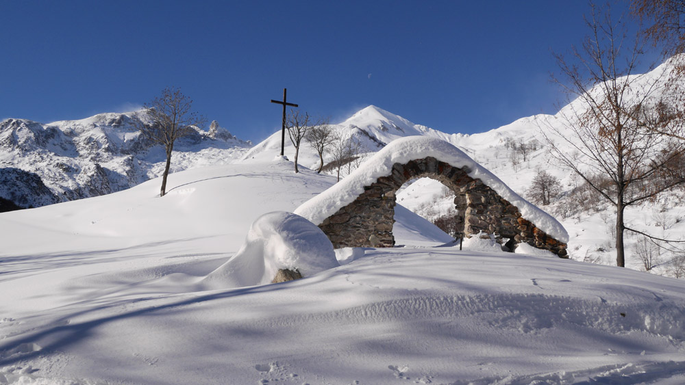 #9 direction Mt Creusa, le plus à Dr., Ciamoussé au centre, Abysse / Bastera à G. direction Mt Creusa, le plus à Dr., Ciamoussé au centre, Abysse / Bastera à G.