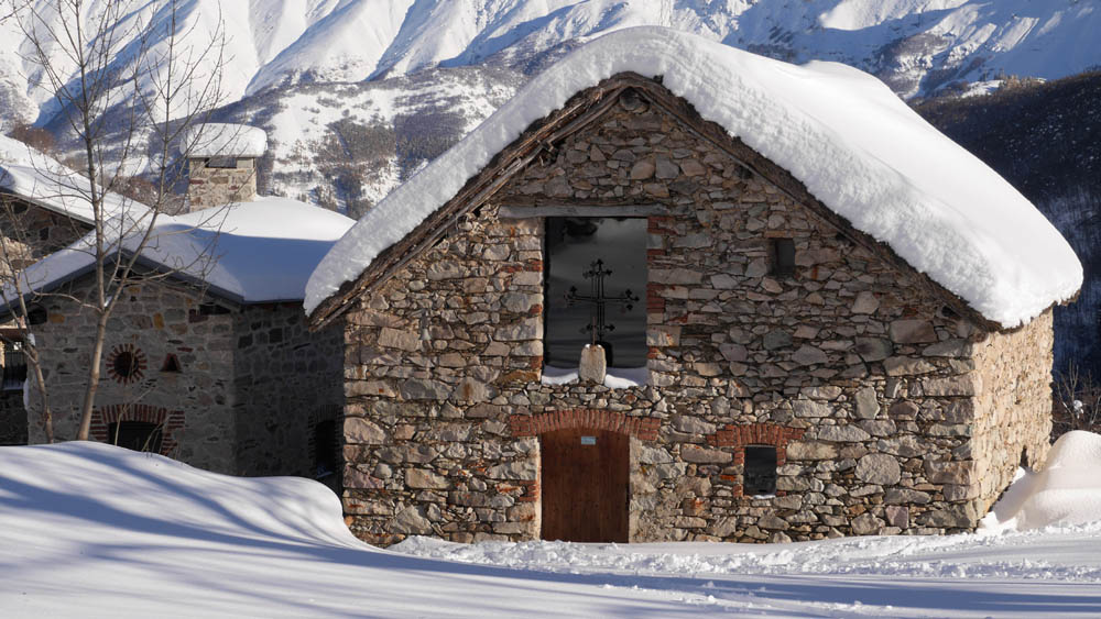 #7 Belle couche au hameau de Tetto à 1400m Belle couche au hameau de Tetto à 1400m