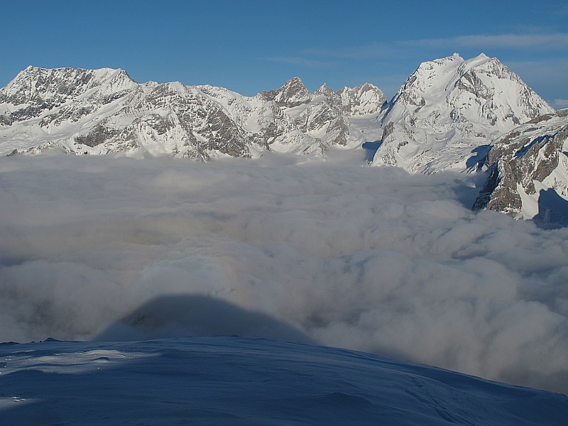 #7 Vue sur la Vanoise : Avec un petit spectre de Brocken ! Vue sur la Vanoise : Avec un petit spectre de Brocken !