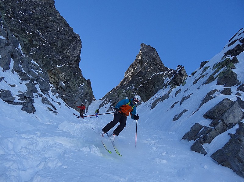 #7 Marco : Dans le couloir. Marco : Dans le couloir.