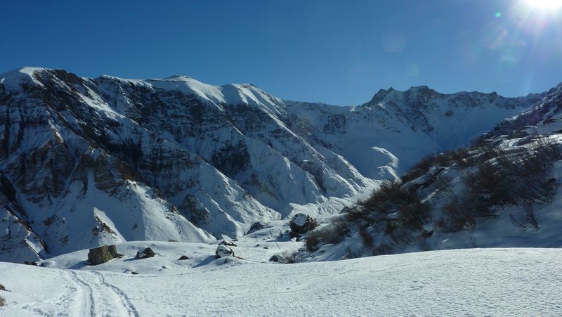 #6 Solitude : Aiguilles de la Grande Moendaz Solitude : Aiguilles de la Grande Moendaz