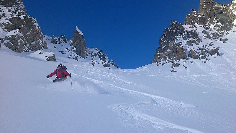 Descente du gleysin : Bonne poudre ! ca fait du bien après 1 mois d'abstinence ;)