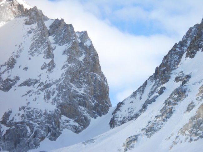 Passage Glacier sous le col : Vue sur le Col depuis le glacier de la Gde Casse (2800m)