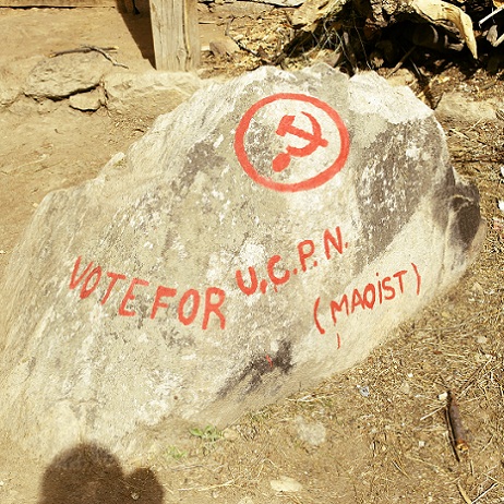 #1 Durant le Trek : Affiche politique: c Durant le Trek : Affiche politique: c'est bien la peine d'aller à l'autre bout du monde pour tomber sur des maoistes!