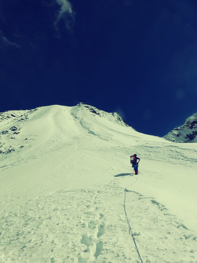 Au pied : Tom au pied du Liz Himal