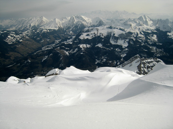 #6 La chaine des Aravis : Ca manque un peu de neige quand même ... La chaine des Aravis : Ca manque un peu de neige quand même ...