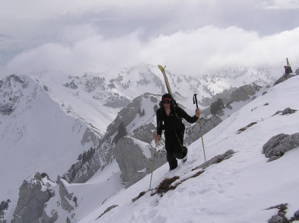 #3 Arrivée au sommet : Le Rob avec le Dome de Bellefont en arrière plan Arrivée au sommet : Le Rob avec le Dome de Bellefont en arrière plan