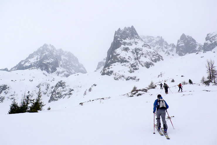 #2 Tête de Praz Torrent : A gauche l Tête de Praz Torrent : A gauche l'aig. de L'Encrenaz et l'Aig. Martin, à droite l'Aig. de Mesure, et entre les deux le Col.