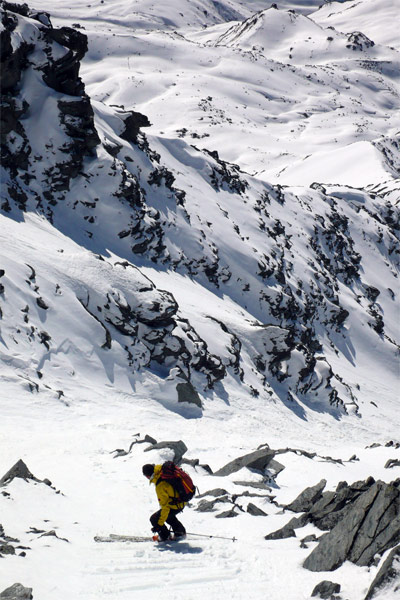 Couloir SW : Dans la partie raide et étroite au départ du couloir.