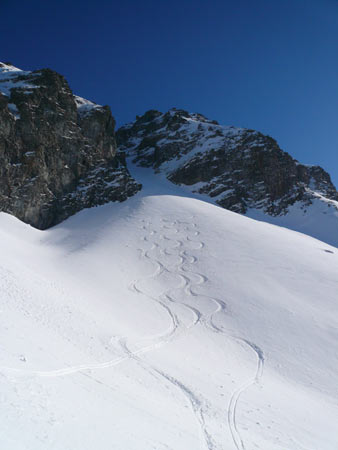 Descente Ouest : Cette photo vaut tous les commentaires concernant la descente Ouest ... il y en aurait plein d'autres à montrer, mais le nombre max autorisé est limité ;-)