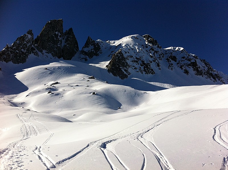 #2 COUP DE SABRE : vue d COUP DE SABRE : vue d'ensemble