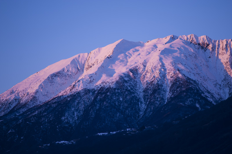Ascona 7h du matin : Le Gridone annonce la couleur et tente le skieur