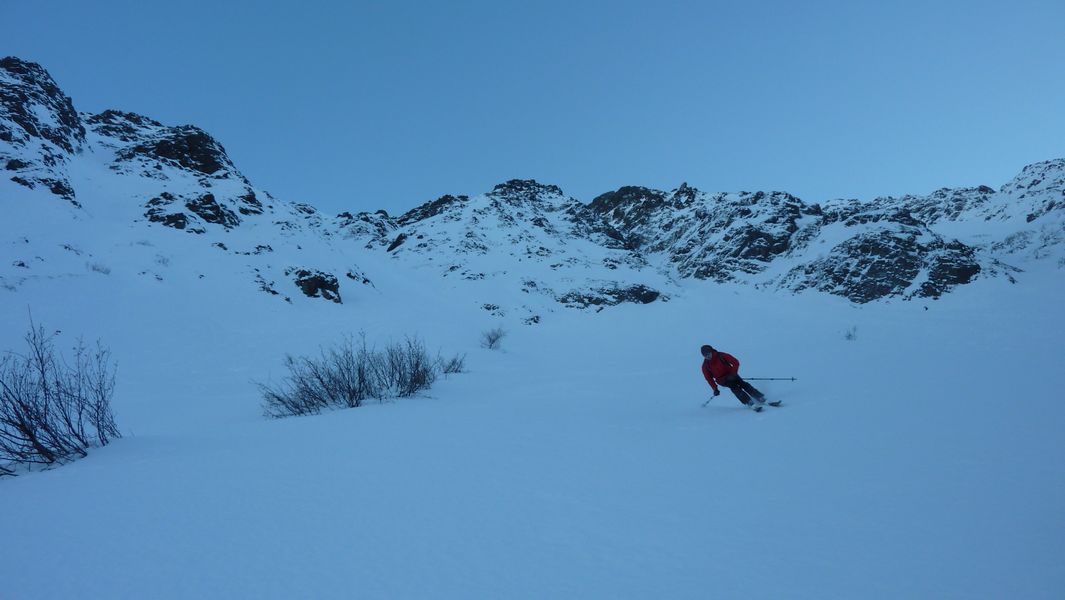 Bas du couloir : Julien se lache dans cette neige sucre en poudre