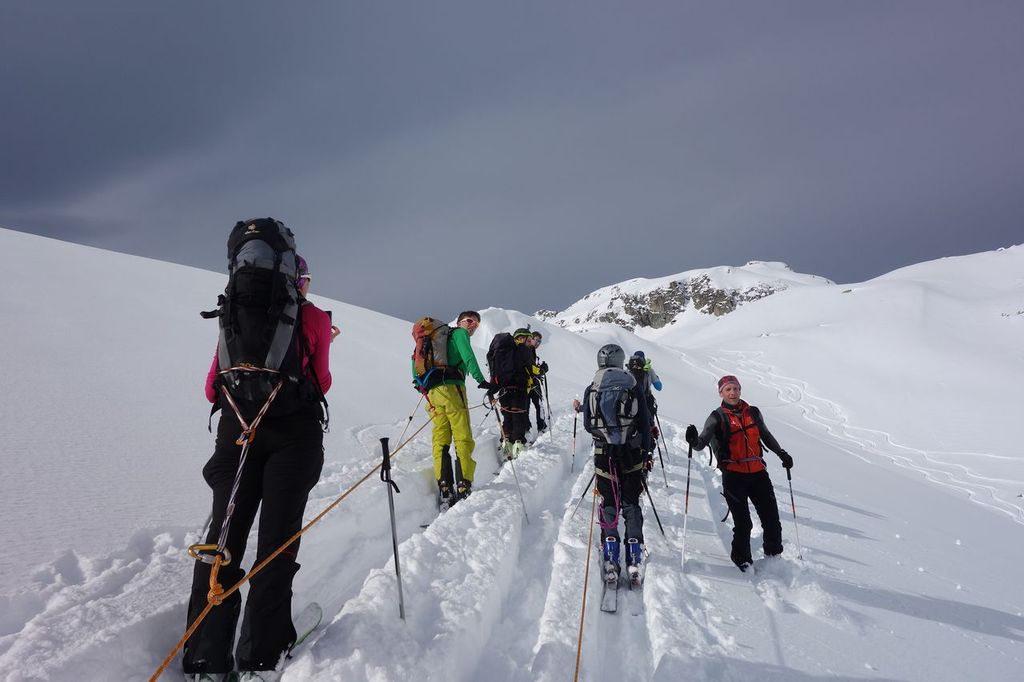#4 Montée : Besoin d Montée : Besoin d'aide à l'arrière