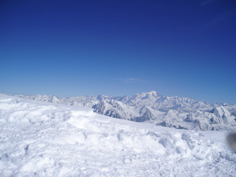 #8 Mont Blanc du sommet : Une vue magnifique du sommet... Mont Blanc du sommet : Une vue magnifique du sommet...