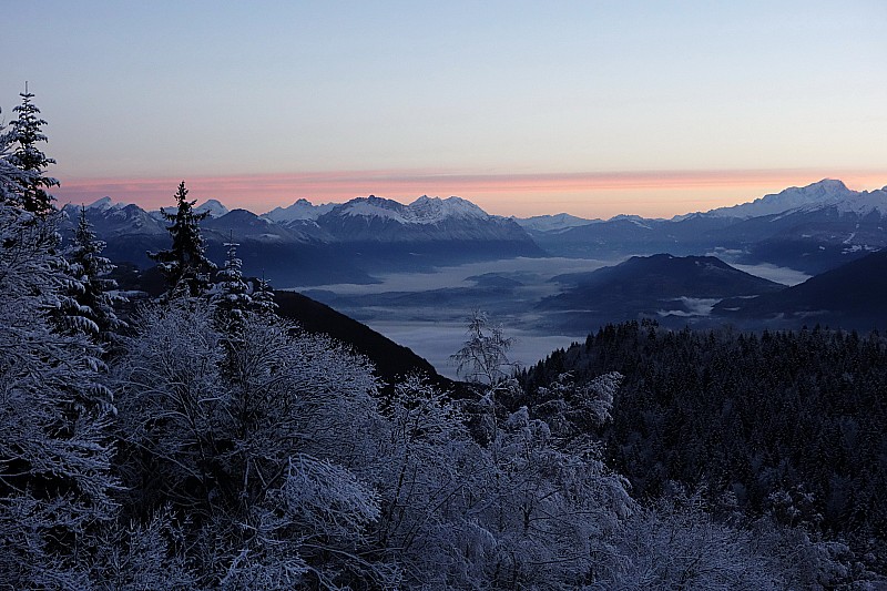 #6 Couleurs du matin : Les vallées encore embrumées. Couleurs du matin : Les vallées encore embrumées.