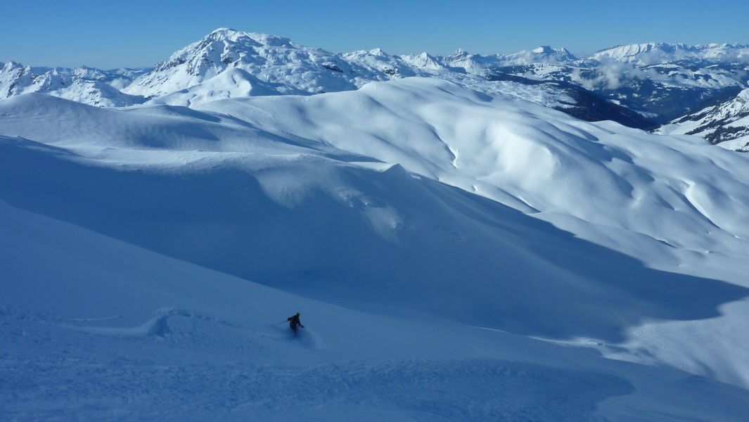 #15 Le cône : enorme poudre dans le cône devant le Grand Mont d Le cône : enorme poudre dans le cône devant le Grand Mont d'Arèches