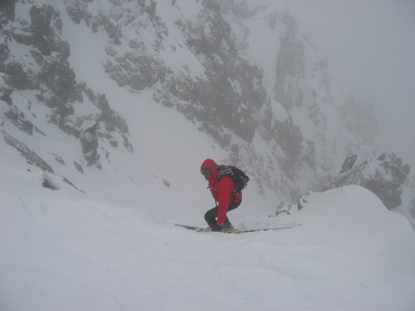 #4 Couloir N du Pic de la Pierre : L Couloir N du Pic de la Pierre : L'entrée du couloir N du Pic de la Pierre (escalier avec quelques cailloux)