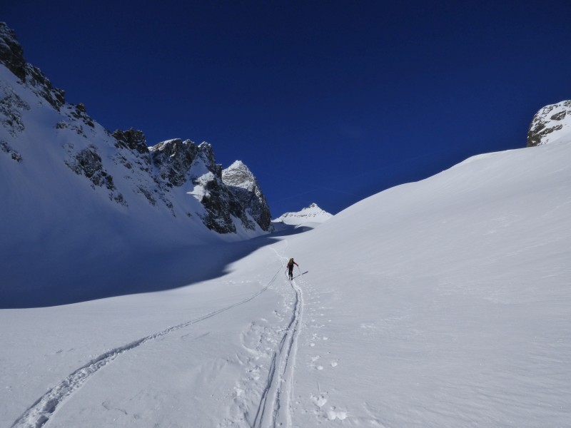 Glacier du Puy Gris : Seule une trace de descente dans le "glacier" du Puy Gris