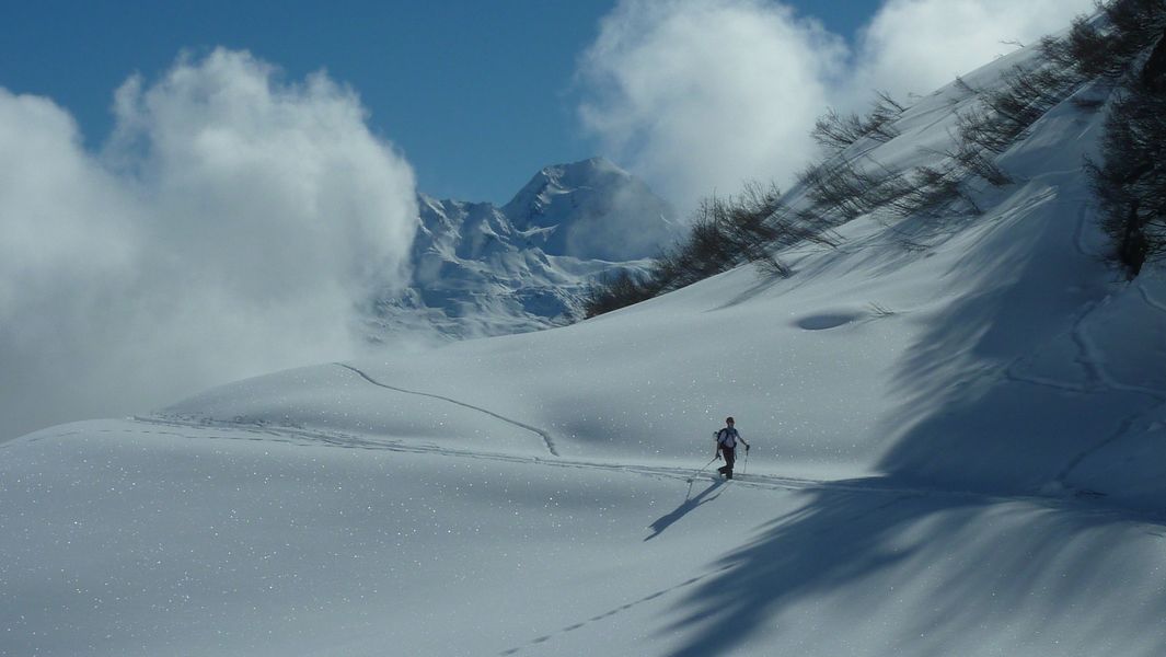 #4 Manu : devant le Pourri Manu : devant le Pourri