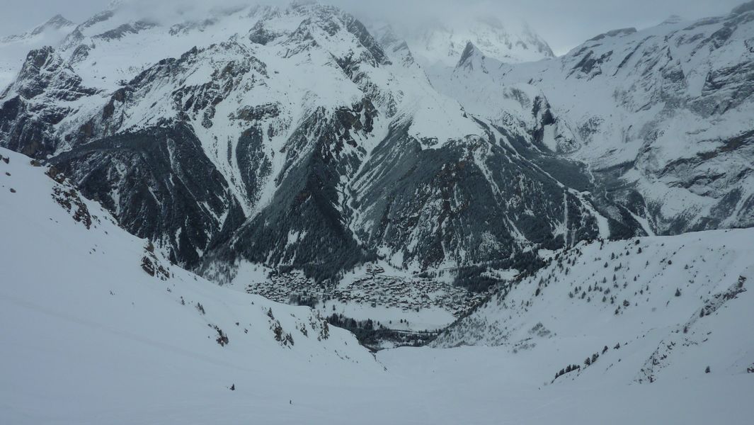#22 Pralognan : la plafond descend. Y a plus qu Pralognan : la plafond descend. Y a plus qu'à rentrer