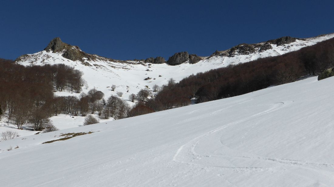 #6 Le Peylat versant sud : Très bon ski. Le Peylat versant sud : Très bon ski.