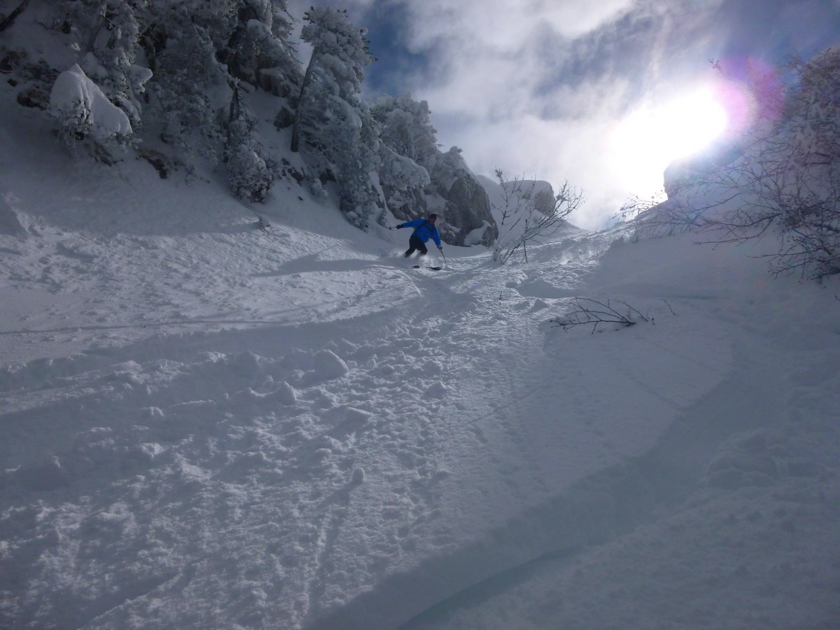 #3 nord Bade : Sur le bas le couloir s nord Bade : Sur le bas le couloir s'évase à notre plus grand plaisir : peuf 5*