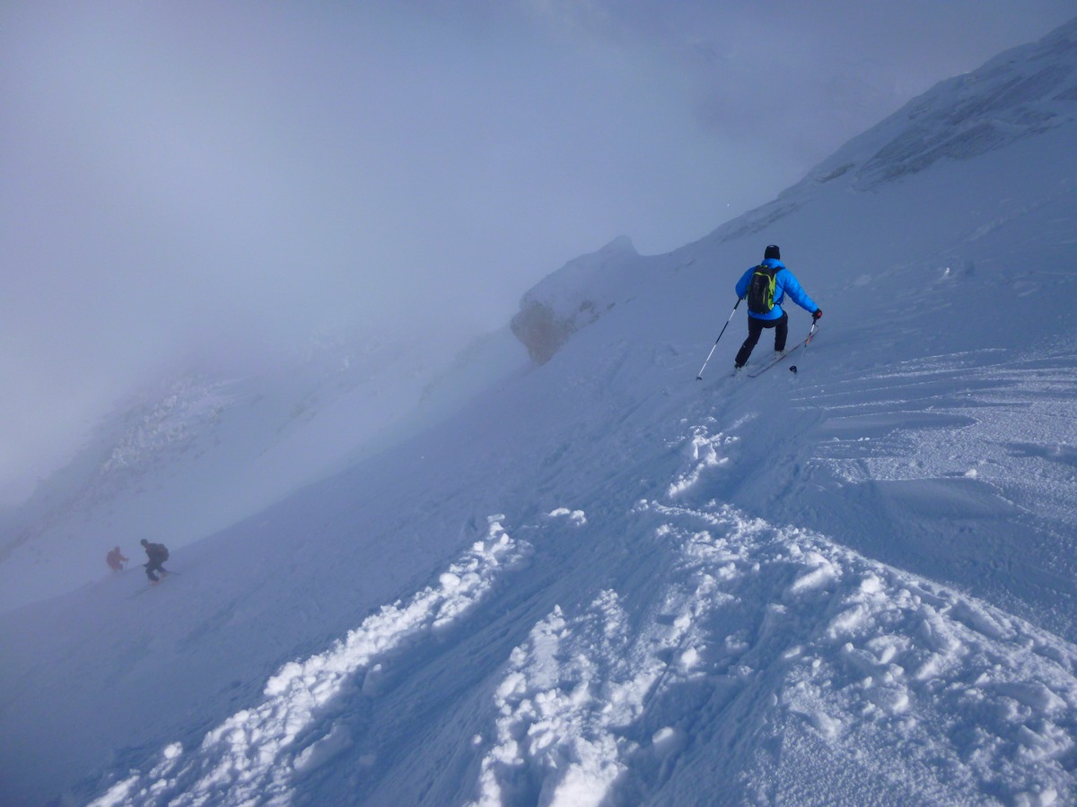 #1 Nord : A l Nord : A l'attaque de la face Nord entre brouillard & soleil.