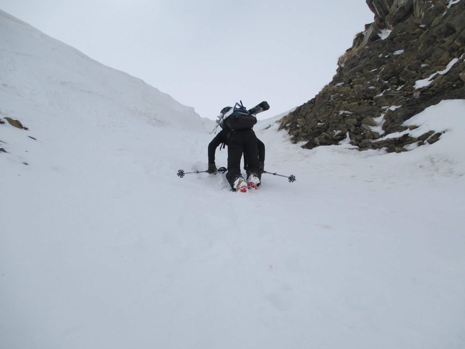 Couloir des Contrebandiers : un petit déchaussage mais c'est easy...