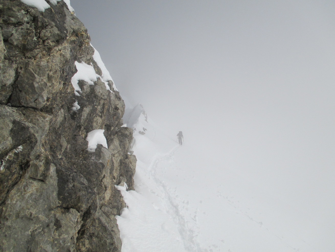 Arête Etale : la purée de poix est installée...