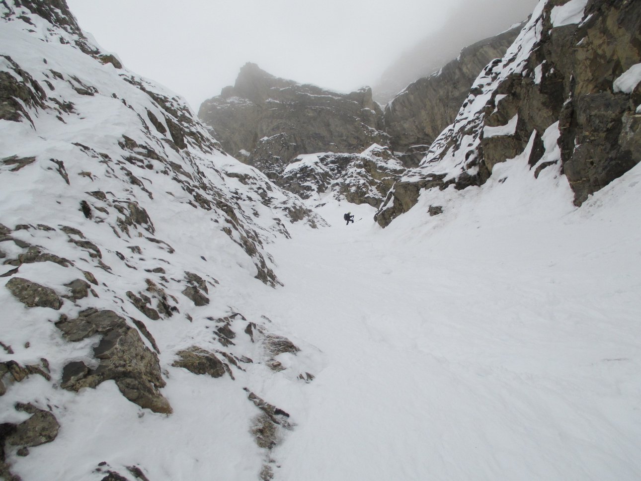 Couloir de la Coufa : neige pas facile, mais ça passe...