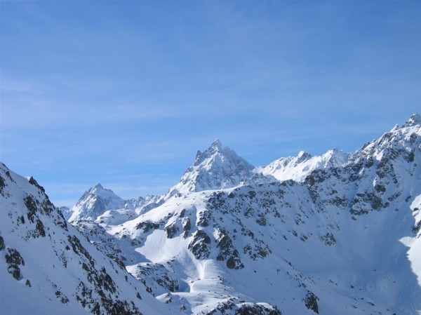 #1 Grand Pic de Belledonne : Toujours aussi impressionnant d Grand Pic de Belledonne : Toujours aussi impressionnant d'ici !