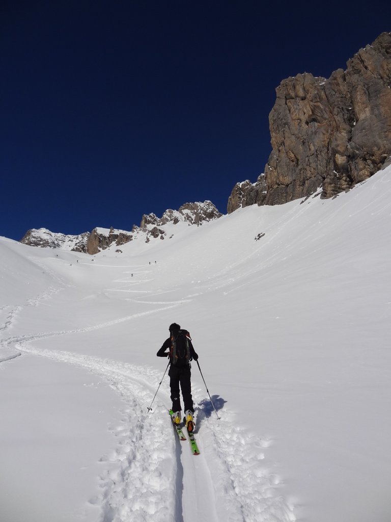 #17 Dernière montée : 20 personnes devant, on avait croisé encore personne Dernière montée : 20 personnes devant, on avait croisé encore personne