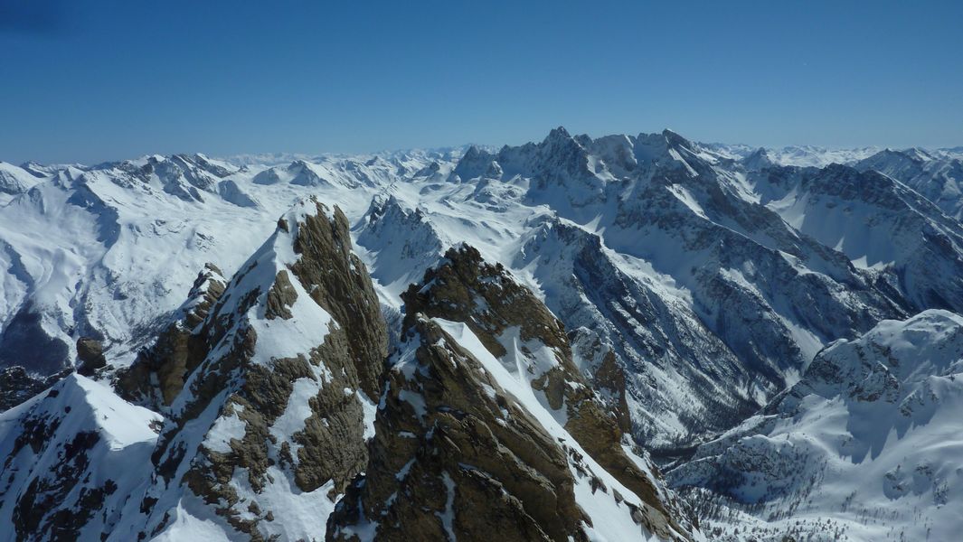 Ubaye : Aiguille de Chambeyron plein cadre