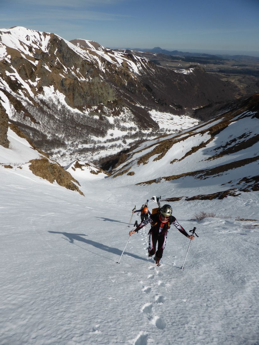 Remontée de Chaudefour : Sur une neige facile.