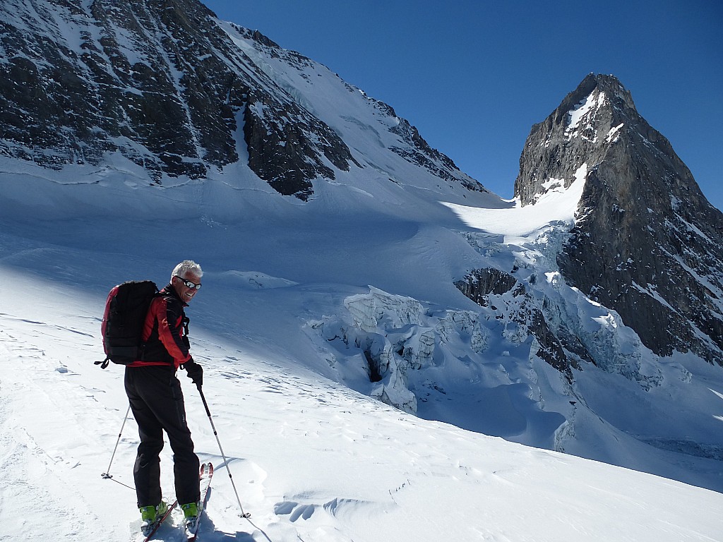 col de la Grande Casse : Michel devant le Col au début de la descente