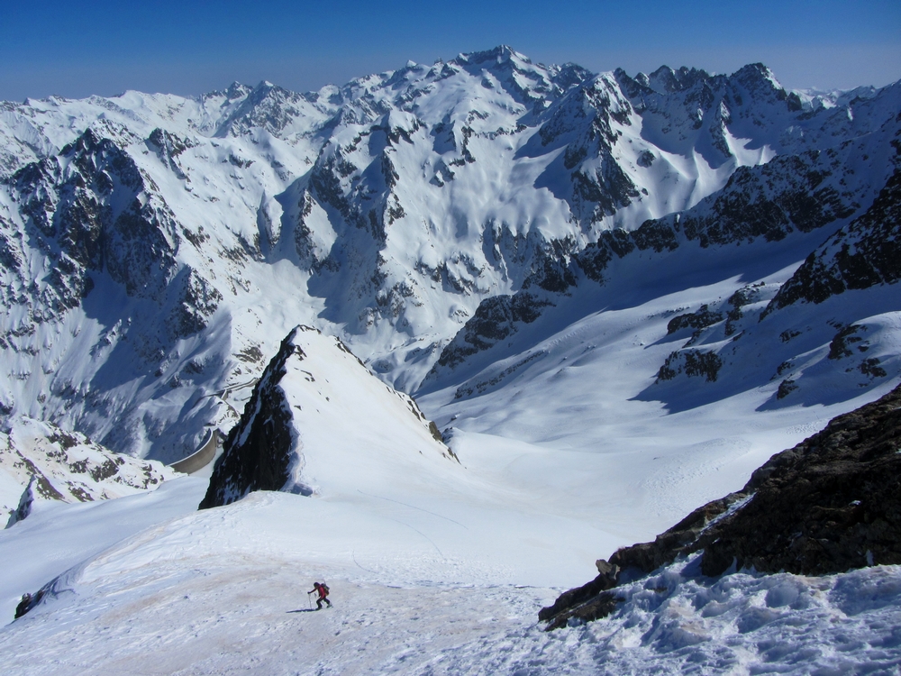 #10 Tour de l Tour de l'Argentera : De retour dans le droit chemin après un détour par le cul de sac du col 3050m.