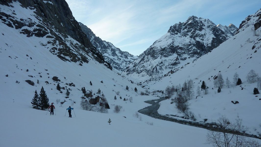 #1 Vénéon du matin : enneigement continu pour l Vénéon du matin : enneigement continu pour l'instant