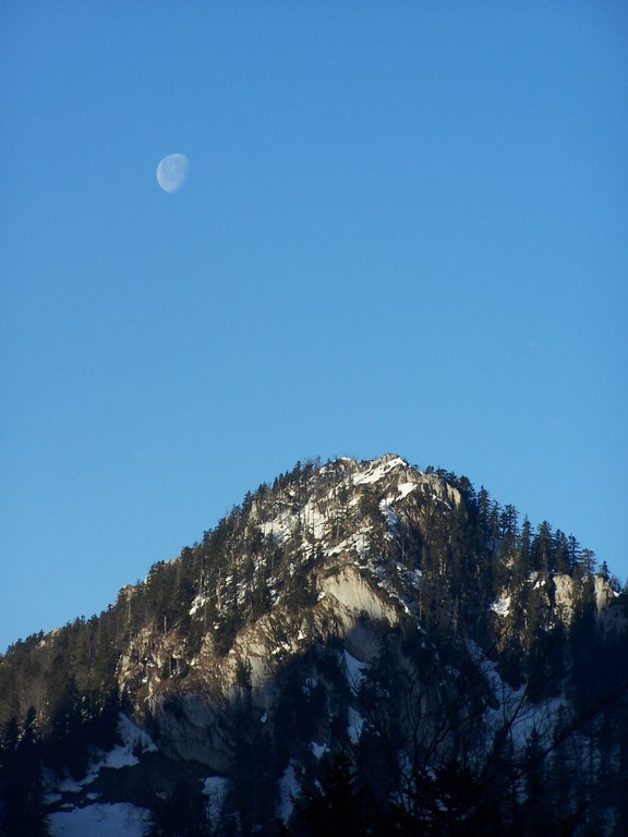 Grand Som : La lune au dessus de l'Aliénard.